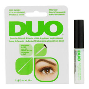 صمغ لاصق للرموش الصناعية